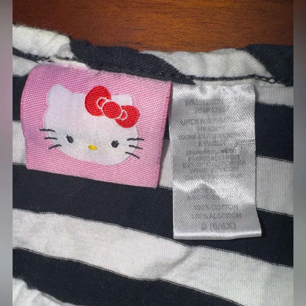 Hello Kitty Y2K Gorls Top with Built in Flowy Top Size 6/6x